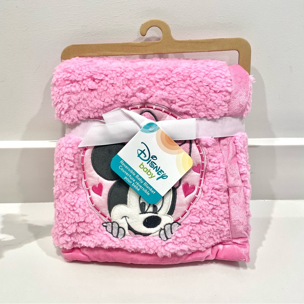 NEW Disney Minnie Mouse Reversible Baby Blanket